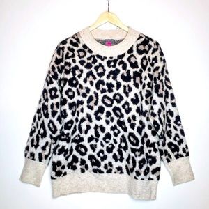 Vince Camuto Women’s Leopard Print Cream Black Fuzzy Sweater M